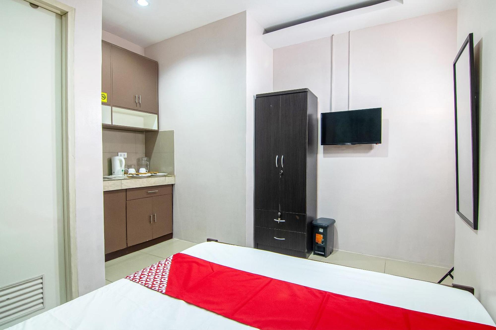 Oyo 766 Ichehan Apartments Manila Bagian luar foto