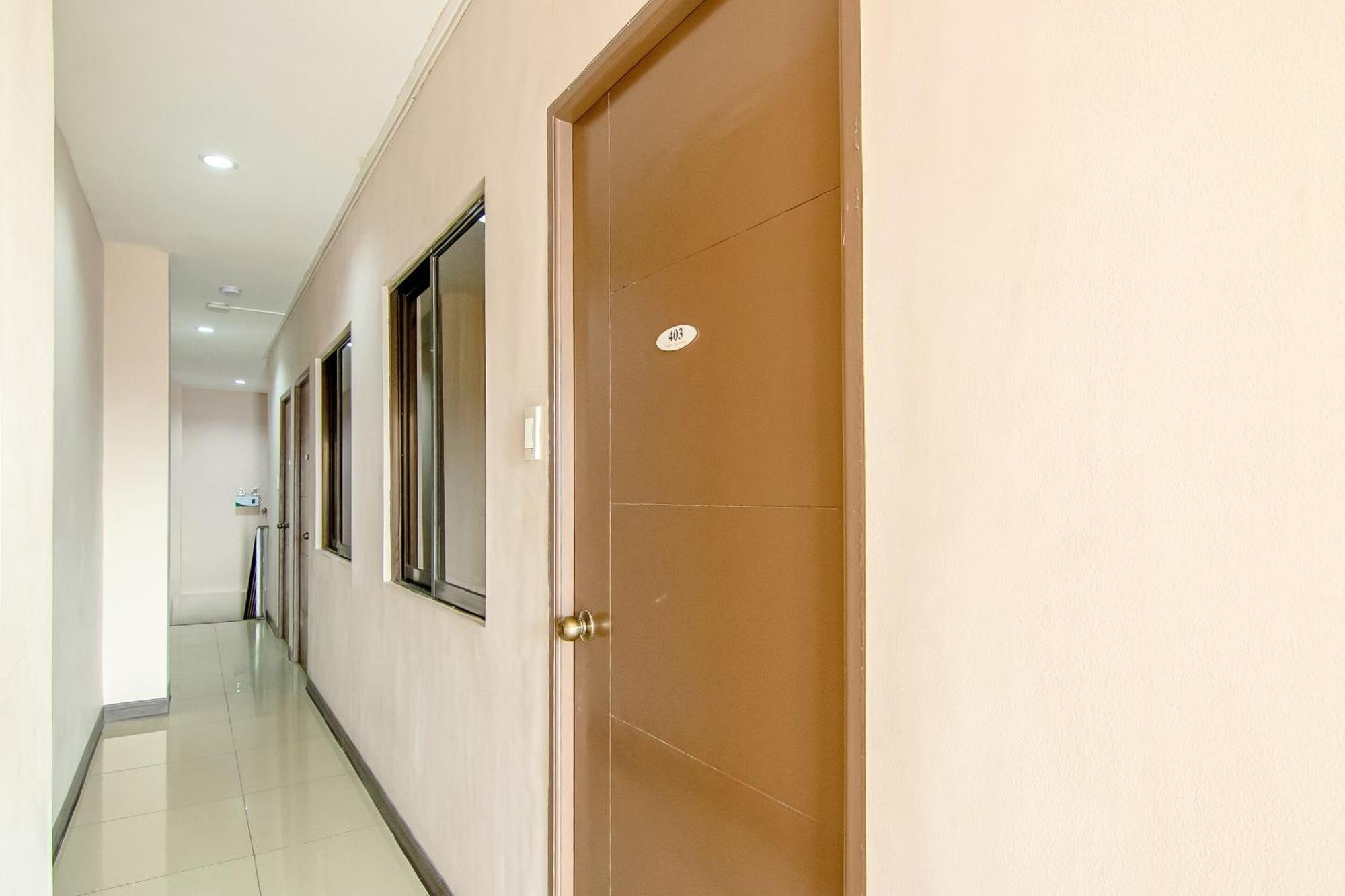 Oyo 766 Ichehan Apartments Manila Bagian luar foto