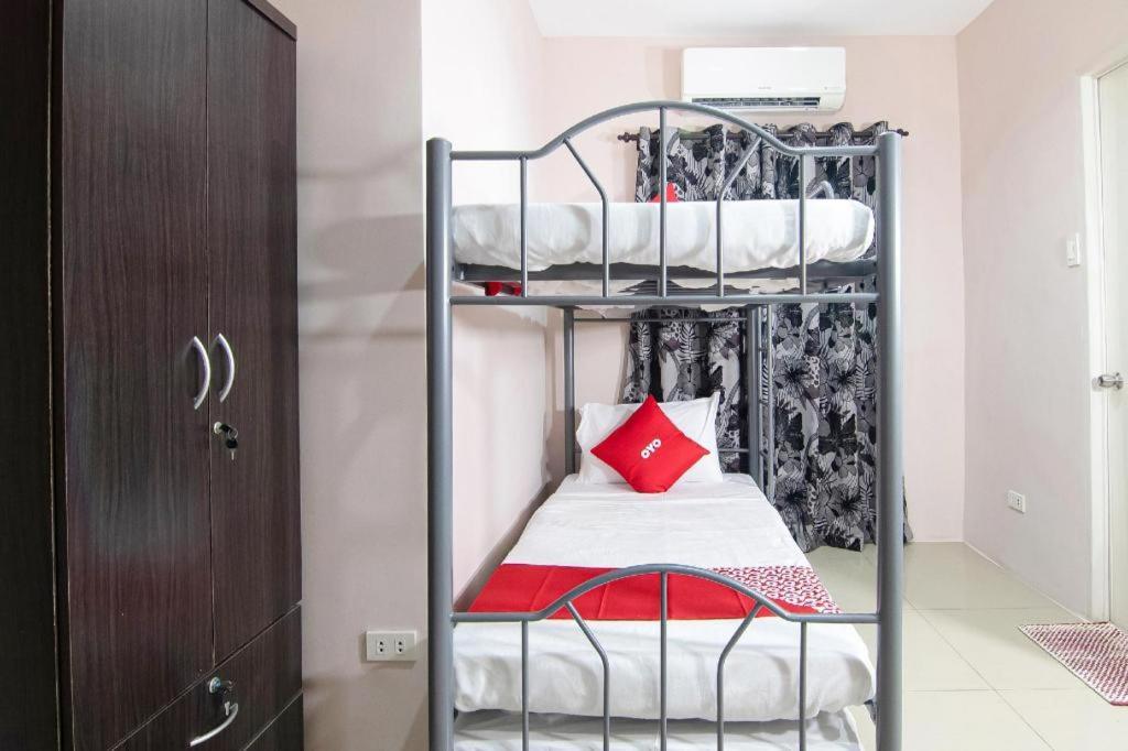 Oyo 766 Ichehan Apartments Manila Bagian luar foto