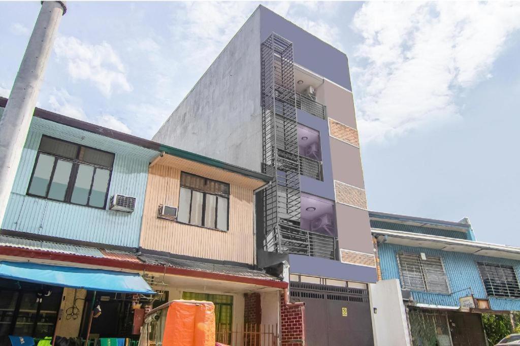Oyo 766 Ichehan Apartments Manila Bagian luar foto