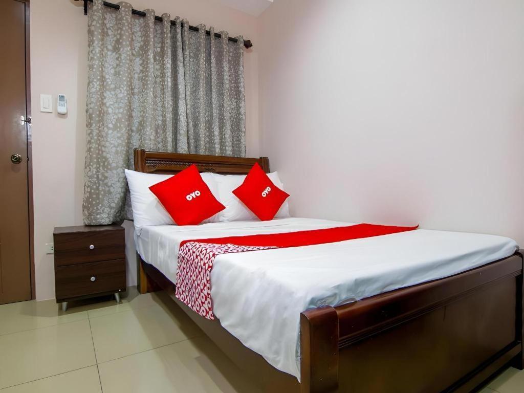Oyo 766 Ichehan Apartments Manila Bagian luar foto